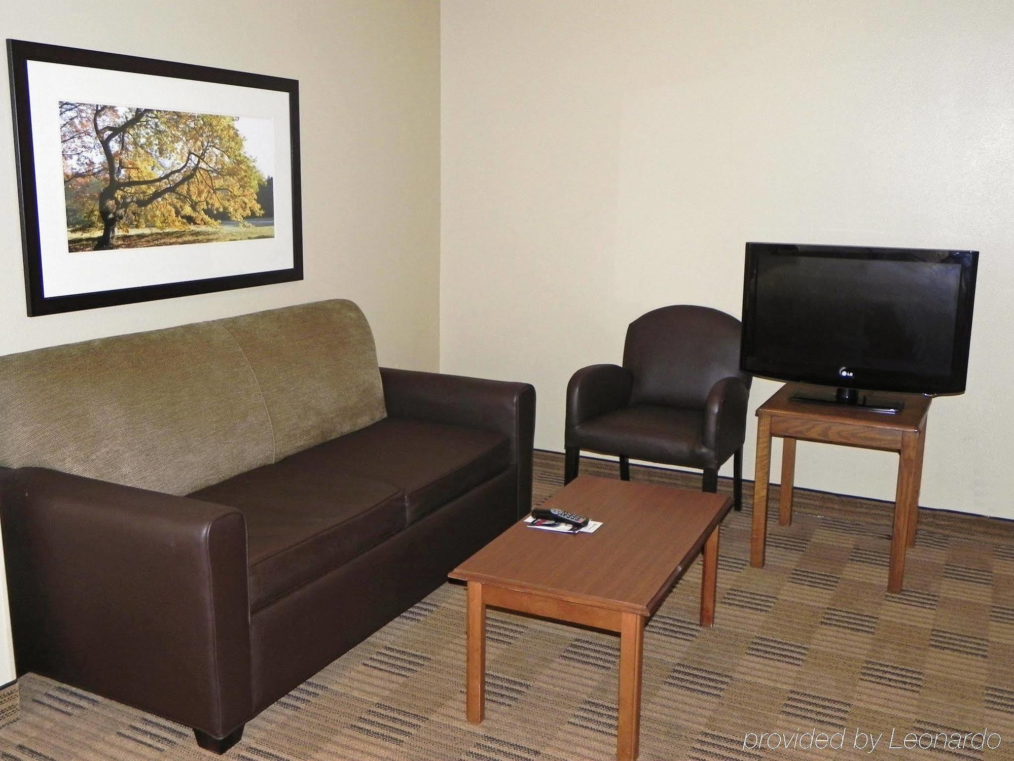 Extended Stay America Select Suites - Charlotte - University Place - E Mccullough Dr Exterior foto