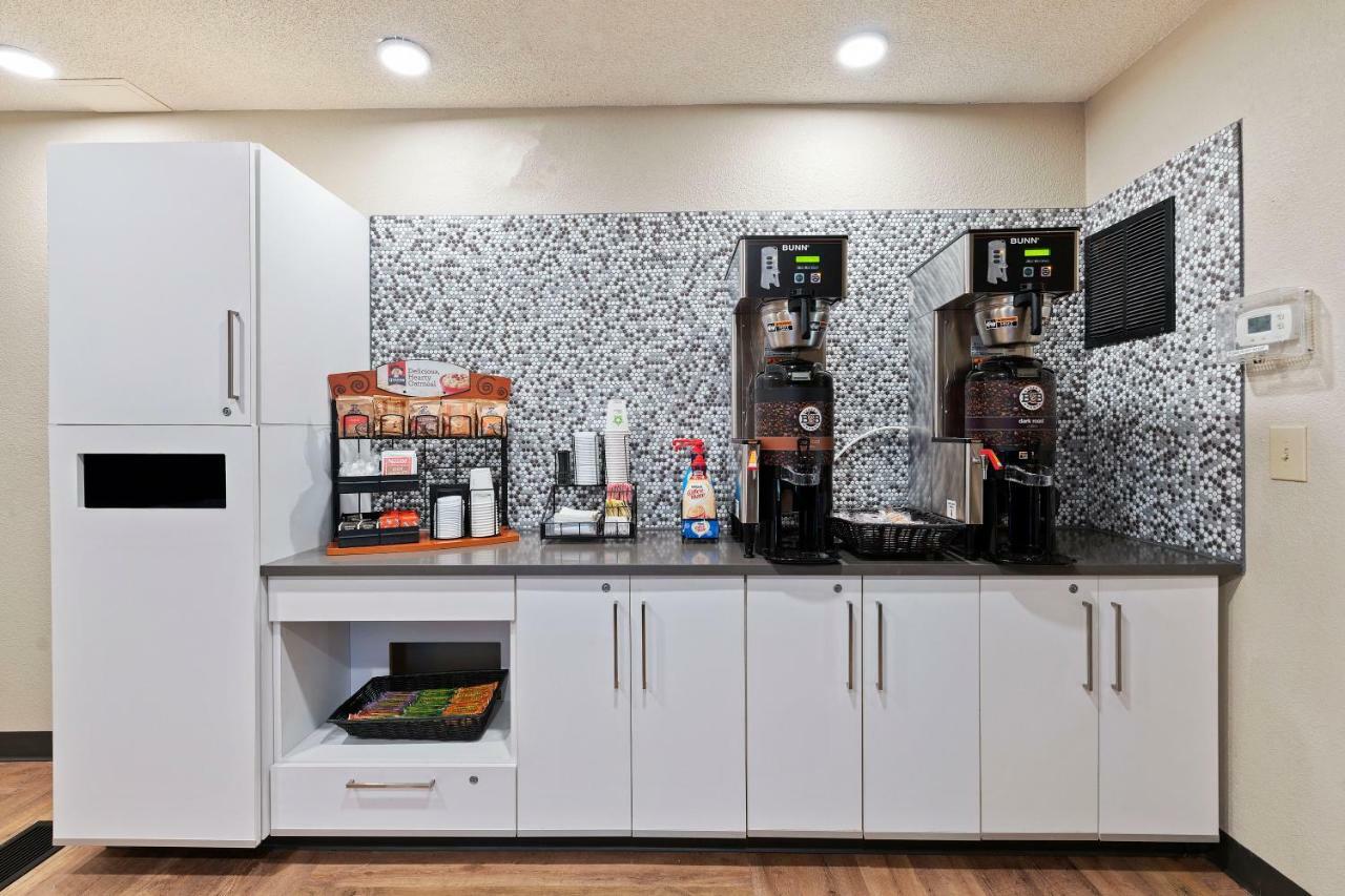 Extended Stay America Select Suites - Charlotte - University Place - E Mccullough Dr Exterior foto